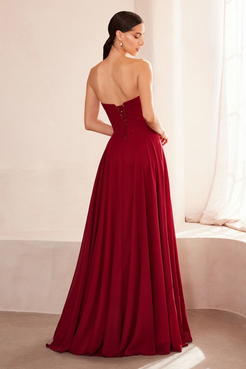 Elysian Grace- Strapless flowy silhouette
