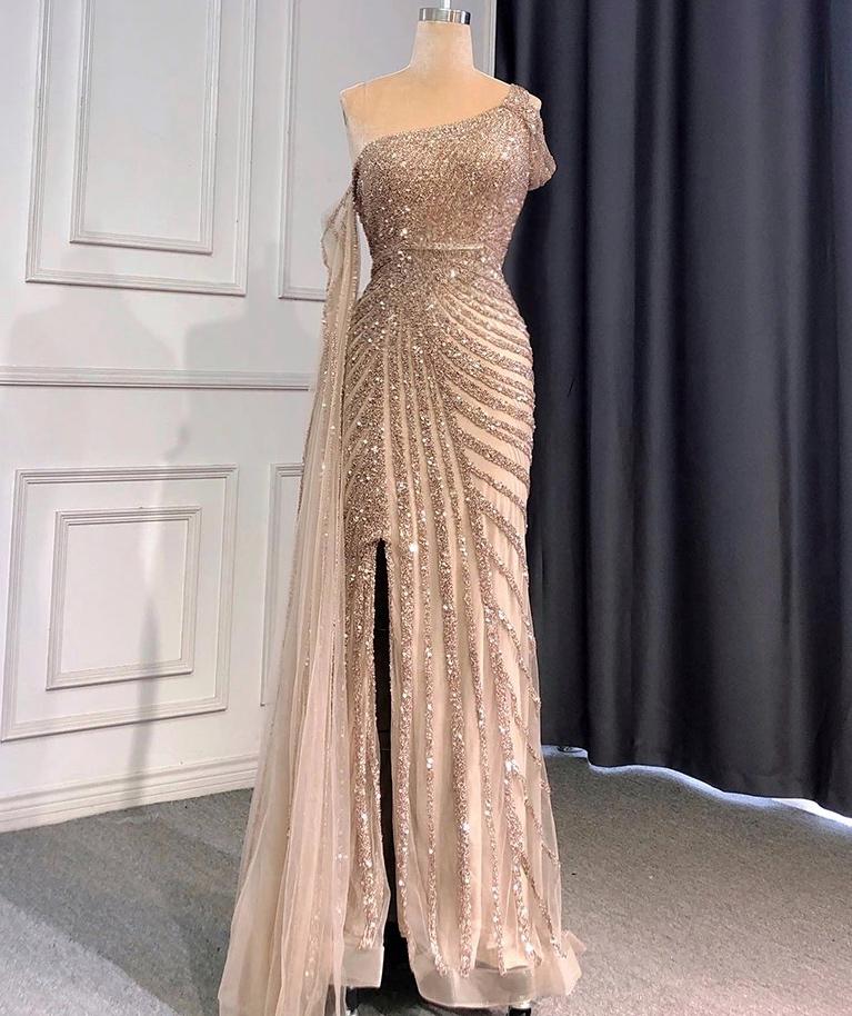 Eclipse- one shoulder, small train